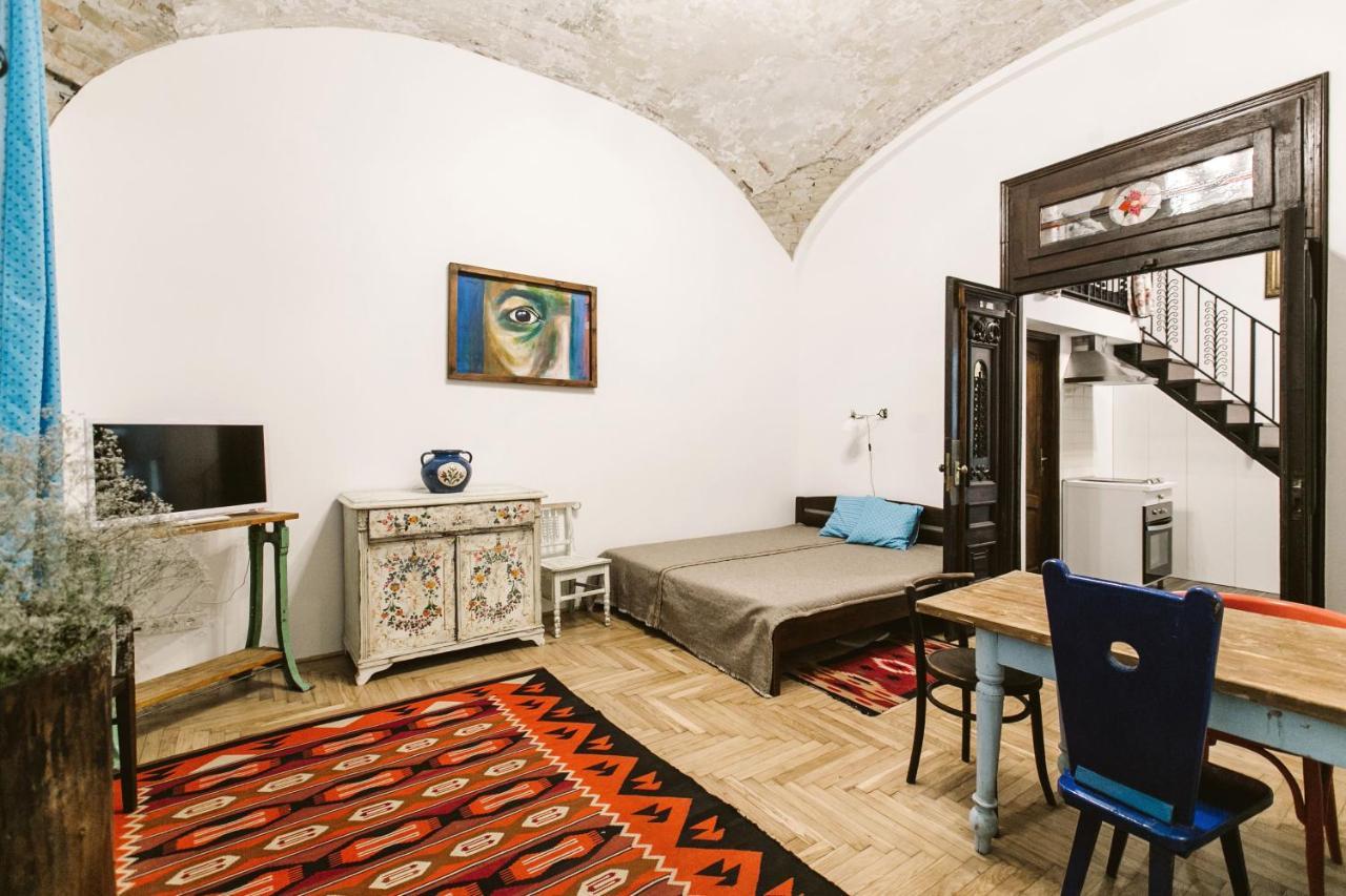 The Chapel - History, Tradition, Luxury Budapest Exteriör bild