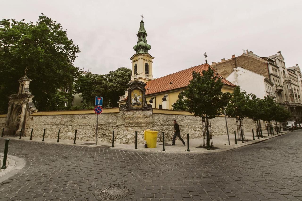 The Chapel - History, Tradition, Luxury Budapest Exteriör bild